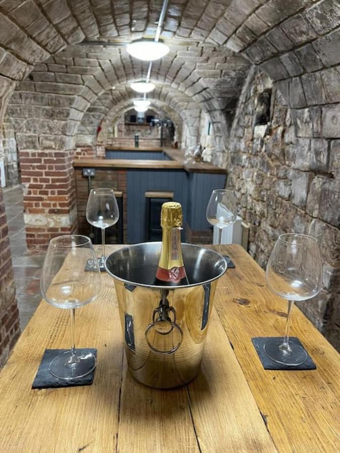 Lydney House Swaffham Sleeps 22 Βίλα Εξωτερικό φωτογραφία